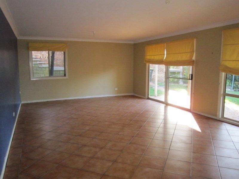 7 Sunlight Parade, Fishing Point NSW 2283