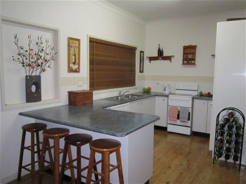 90 Dora Street, Dora Creek NSW 2264