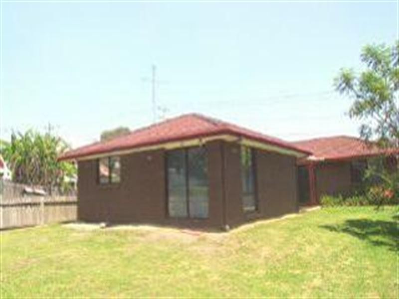 5 Macquarie Road, Fennell Bay NSW 2283