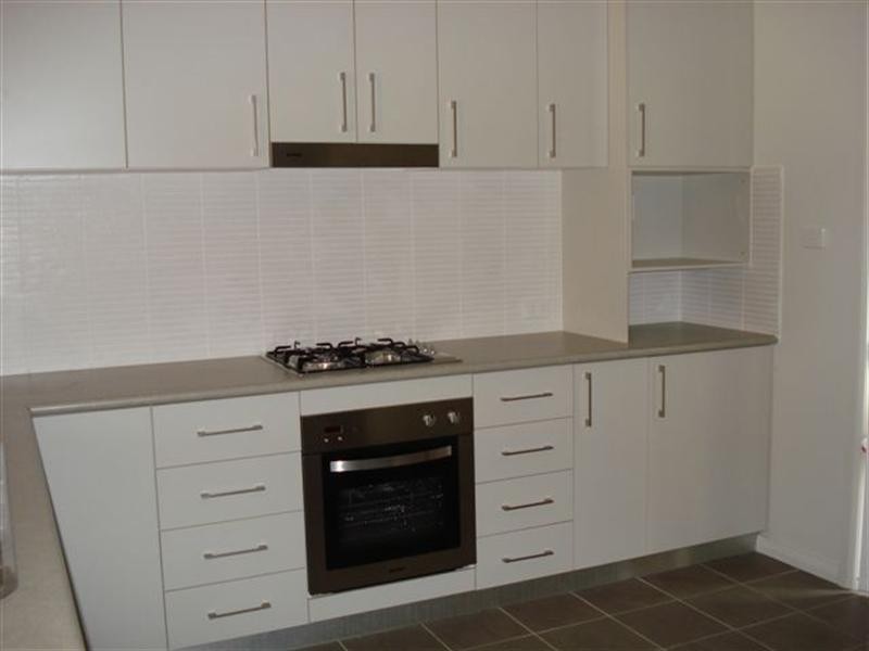 17 Kestral Circuit, Shortland NSW 2307