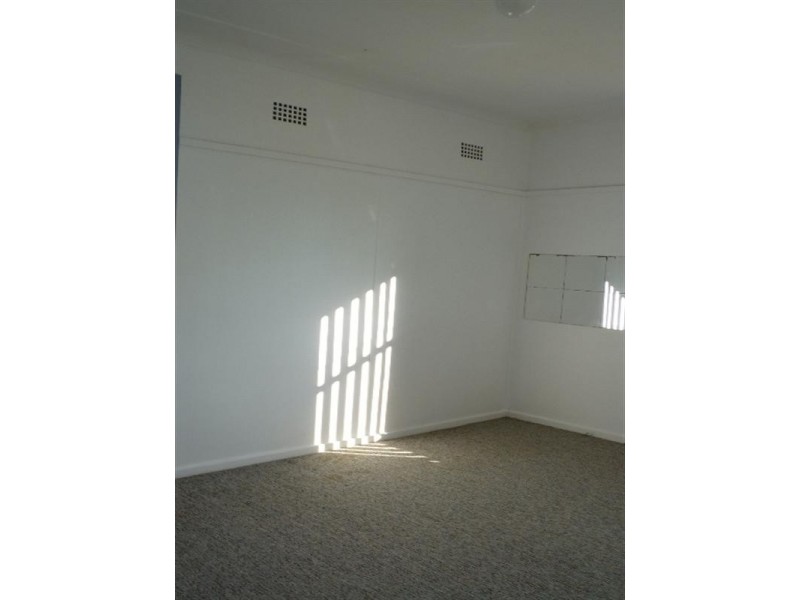 4 Sunderland Road, Toronto NSW 2283