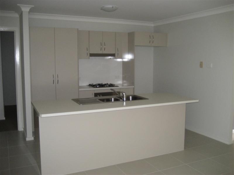 10 Talia Avenue, Cameron Park NSW 2285