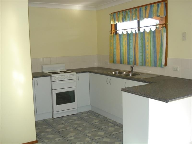 17 Bolton Close, Bolton Point NSW 2283