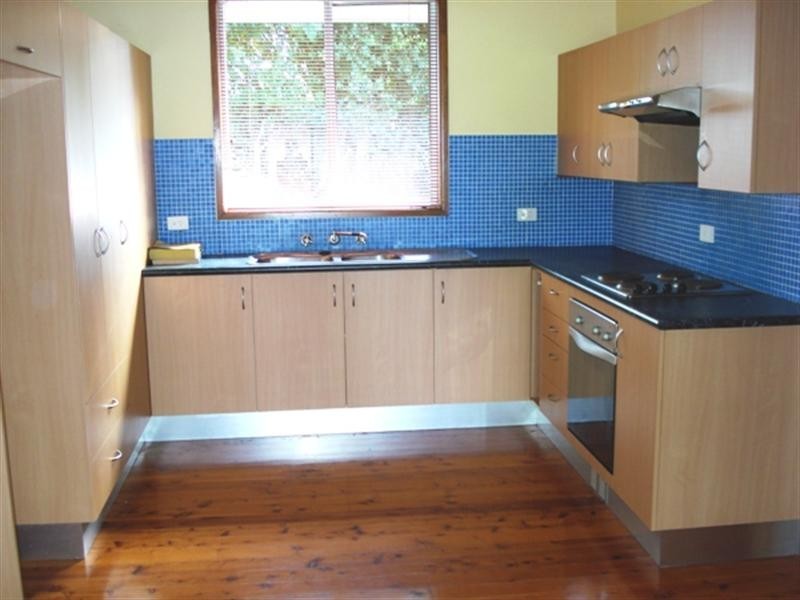 14 Macquarie Street, Bolton Point NSW 2283