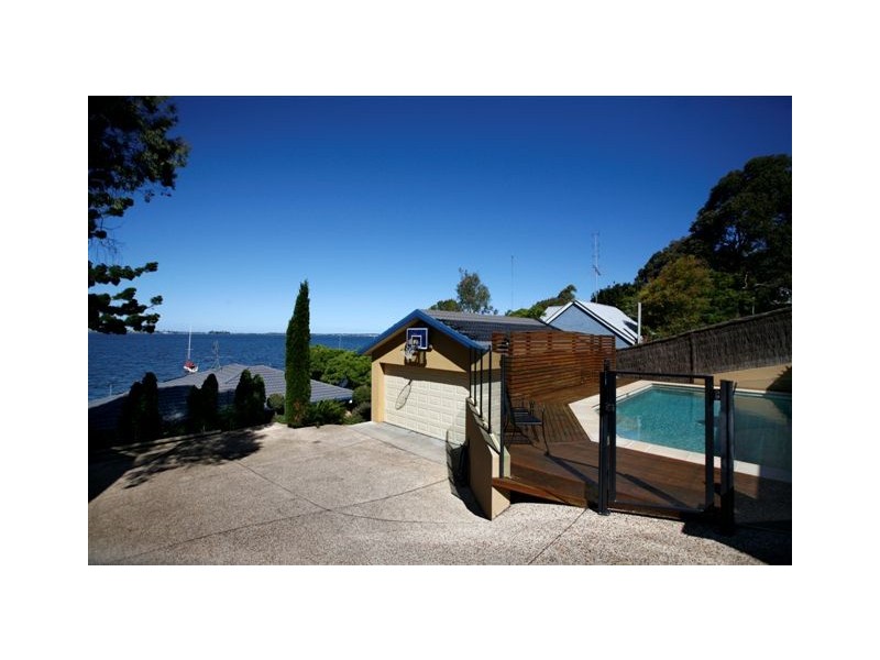 182 Skye Point Road, Coal Point NSW 2283