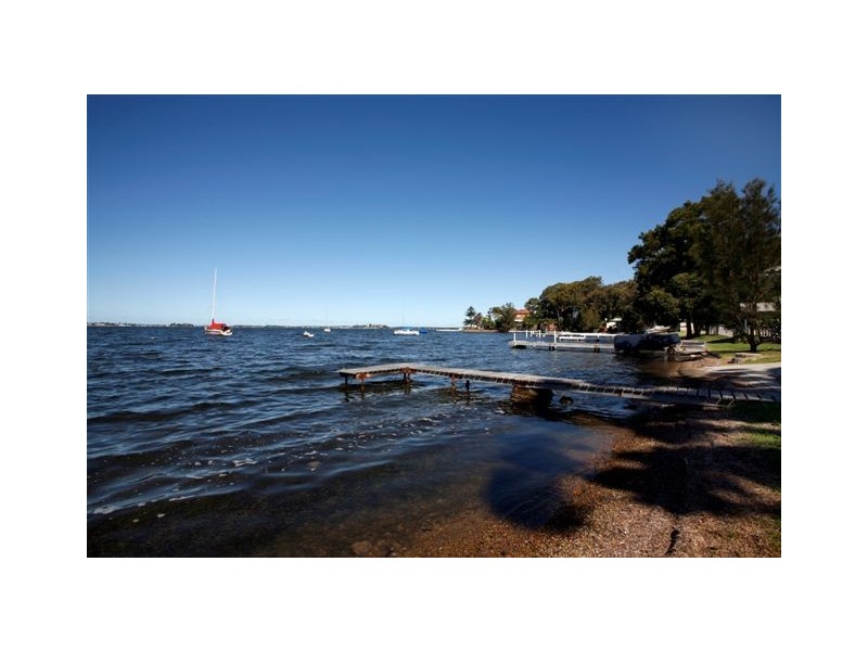 182 Skye Point Road, Coal Point NSW 2283