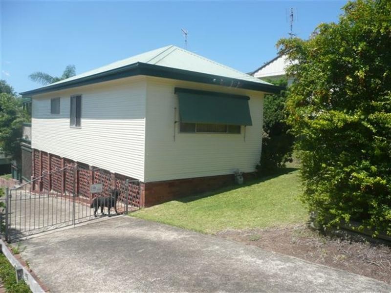 25 Sandra Street, Fennell Bay NSW 2283