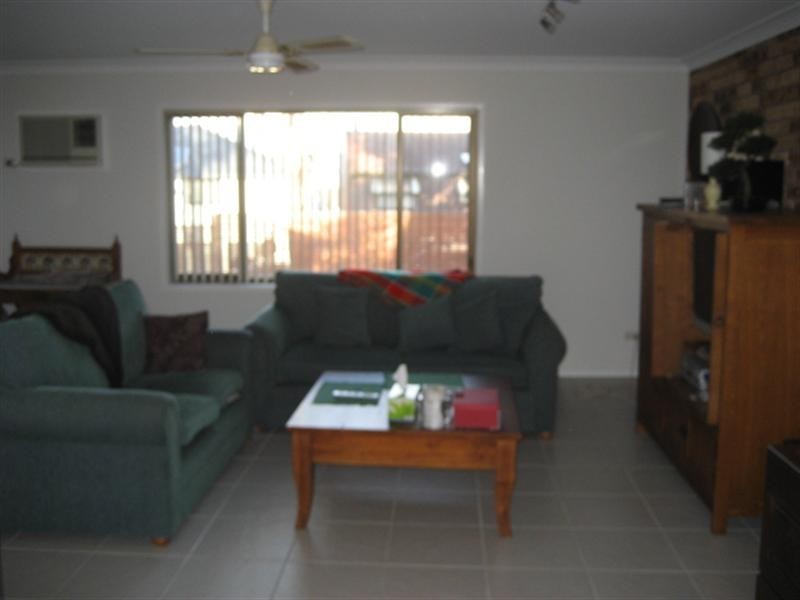 4 Ralfe Crescent, Kilaben Bay NSW 2283