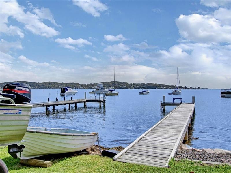 Fishing Point NSW 2283