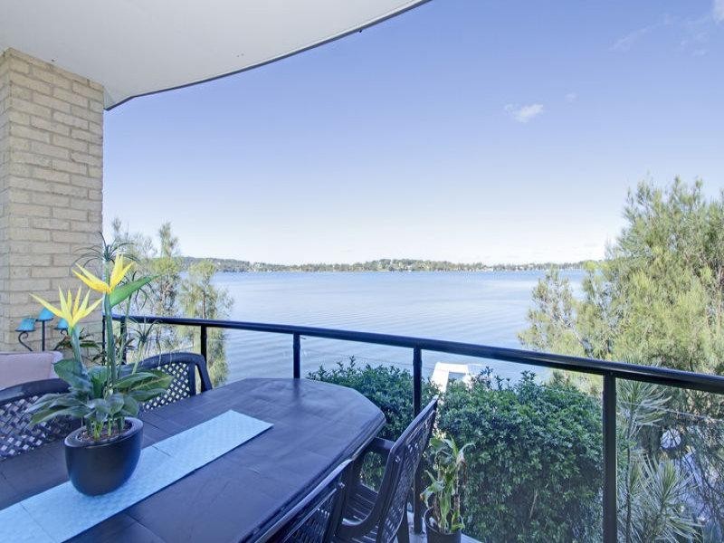 Fishing Point NSW 2283