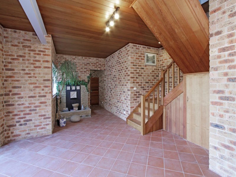 27 Sunlight Parade, Fishing Point NSW 2283