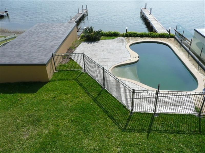 271 Coal Point Road, Coal Point NSW 2283