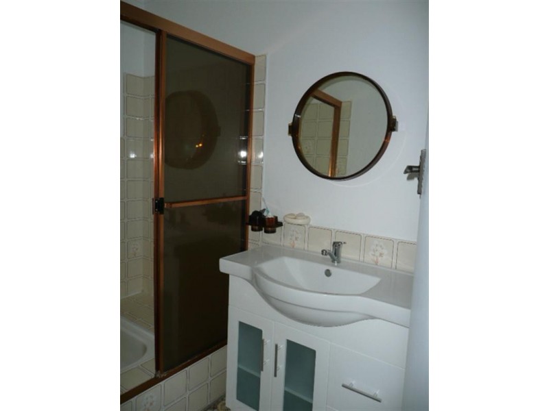 90 Sealand Road, Fishing Point NSW 2283