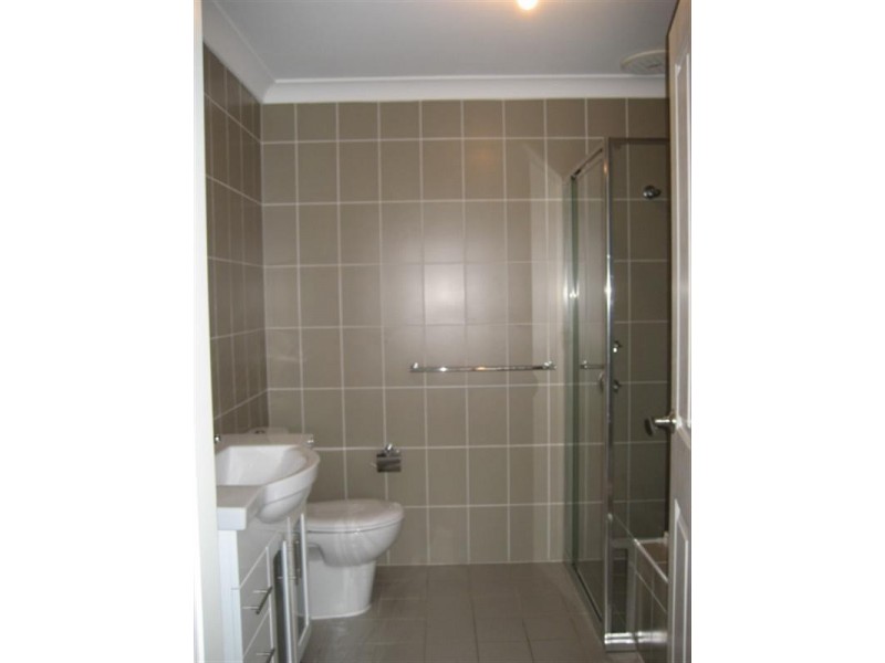 20 Kestrel Circuit, Shortland NSW 2307