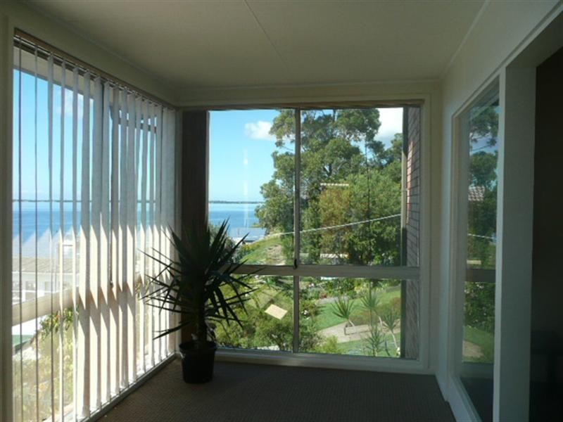 203 Fishing Point Road, Fishing Point NSW 2283