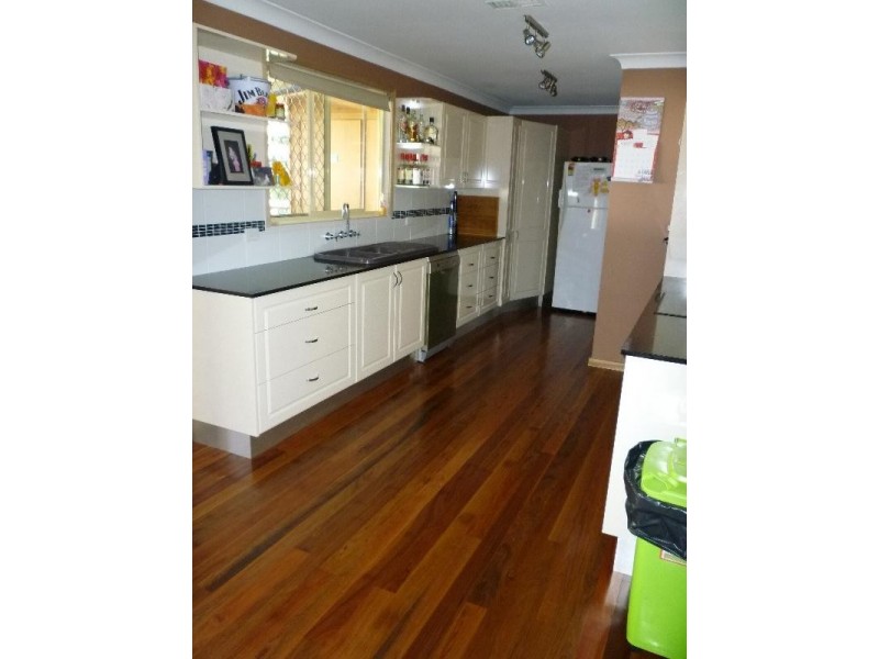 4B Macquarie Road, Fennell Bay NSW 2283