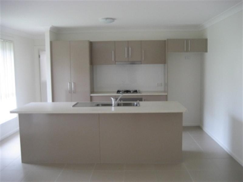 24 Northridge Drive, Cameron Park NSW 2285