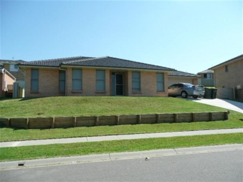 24 Northridge Drive, Cameron Park NSW 2285