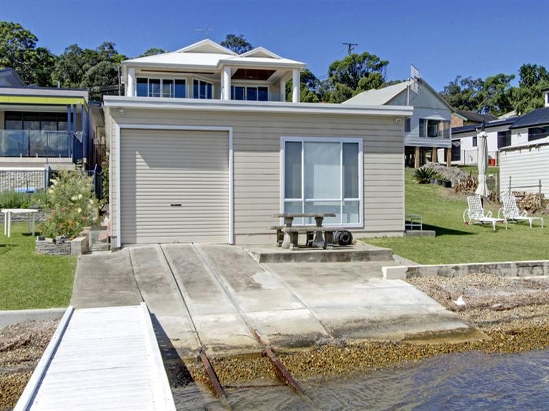 Fishing Point NSW 2283