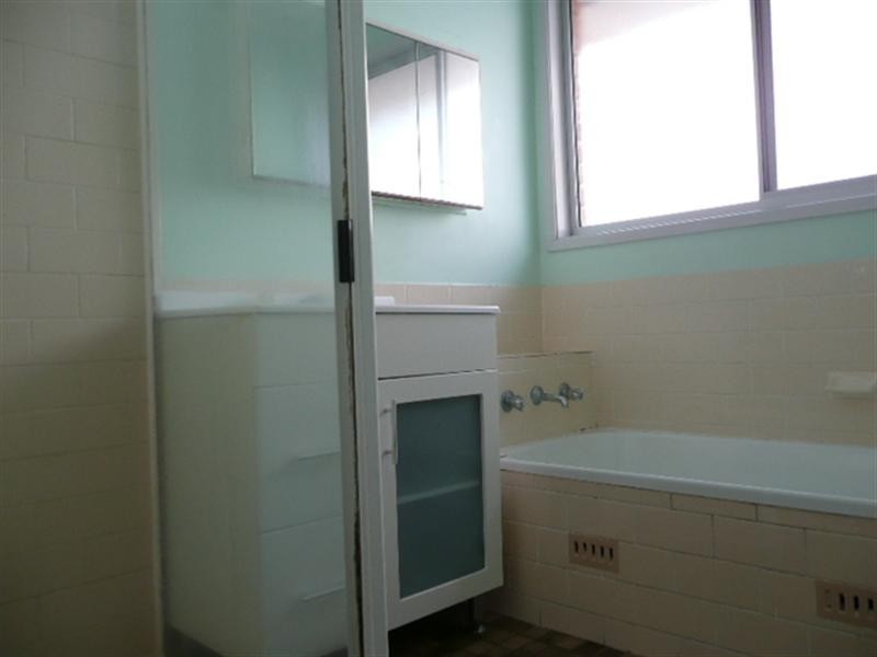 21 Carlisle Row, Fishing Point NSW 2283