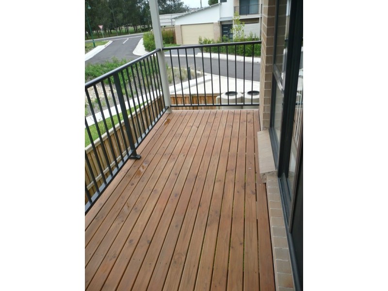 2 Kestrel Circuit, Shortland NSW 2307