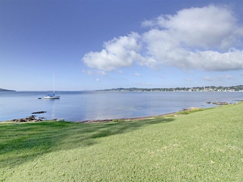 Bolton Point NSW 2283