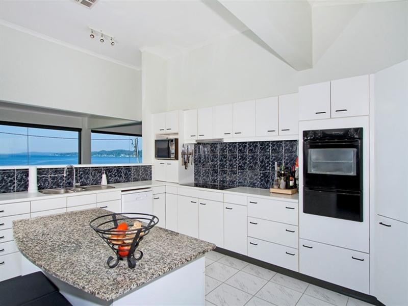 Bolton Point NSW 2283