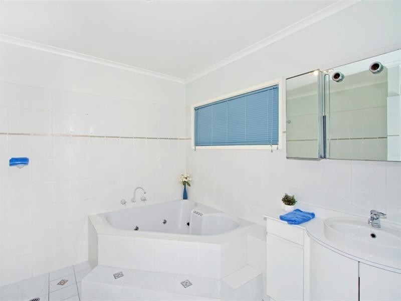 Bolton Point NSW 2283