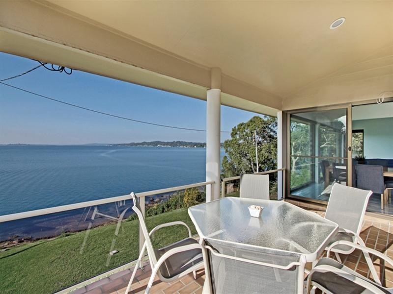 Bolton Point NSW 2283