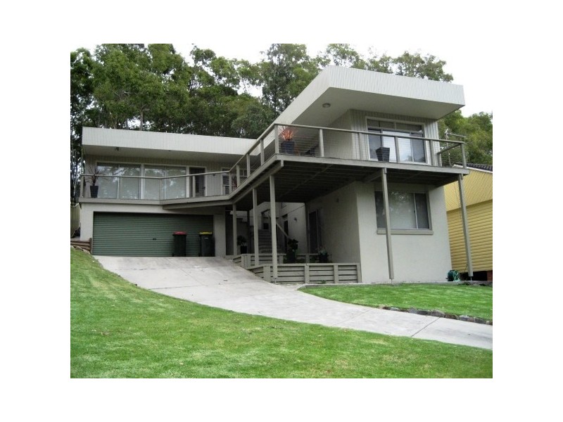 69 Skye Point Road, Coal Point NSW 2283