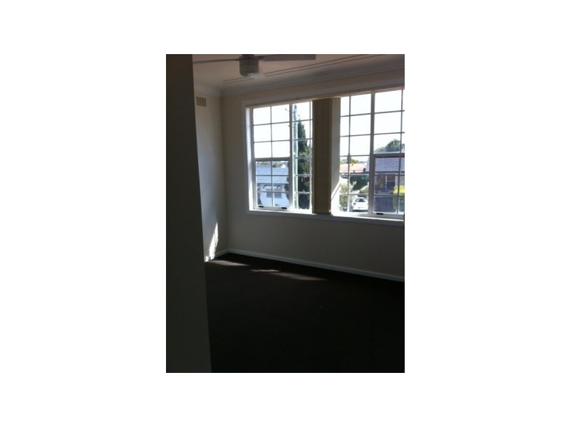 12 Lorraine Street, Charlestown NSW 2290