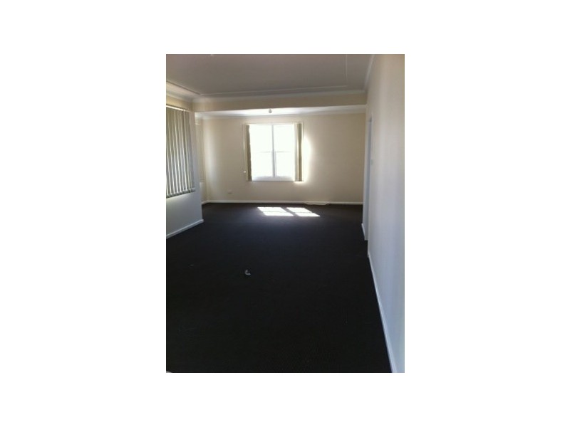 12 Lorraine Street, Charlestown NSW 2290