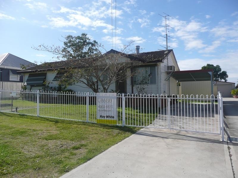 16 Elizabeth Street, Fennell Bay NSW 2283