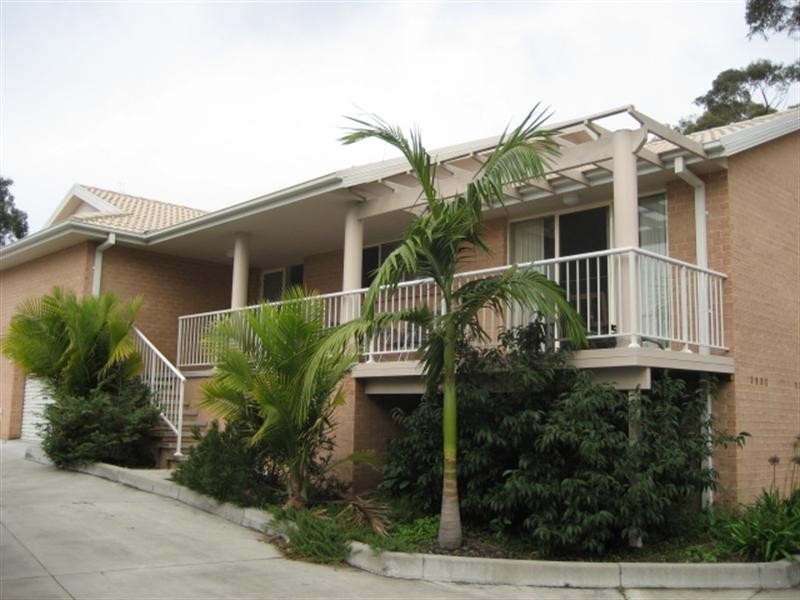 2/16A Jindalee Street, Toronto NSW 2283