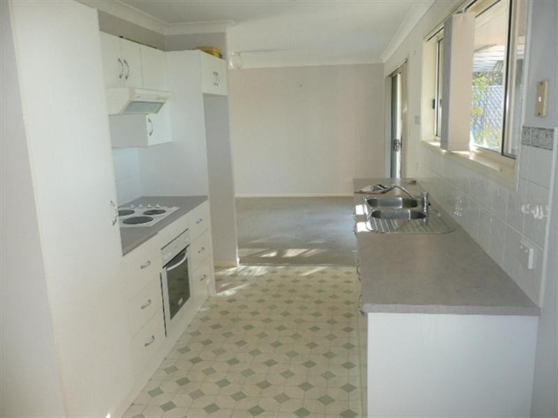 2/16A Jindalee Street, Toronto NSW 2283