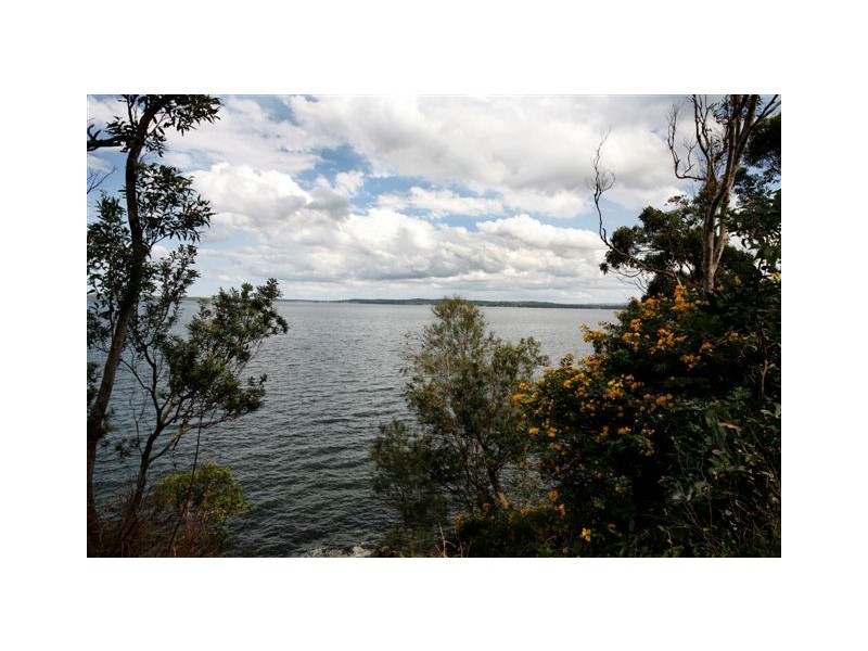 70 Dobell Drive, Wangi Wangi NSW 2267