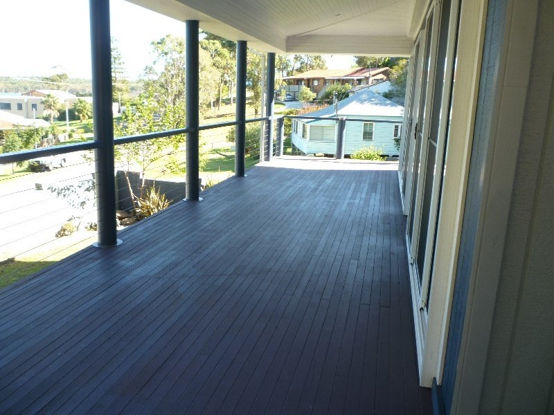 13 Sealand Road, Fishing Point NSW 2283