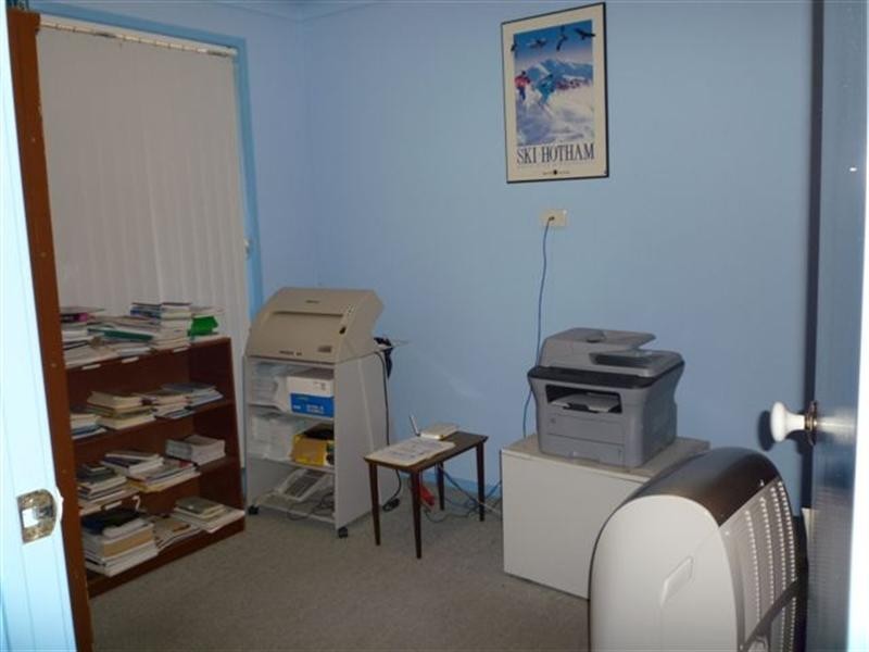 5 Macquarie Road, Fennell Bay NSW 2283