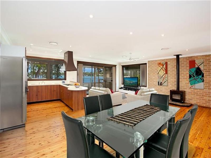 Brightwaters NSW 2264