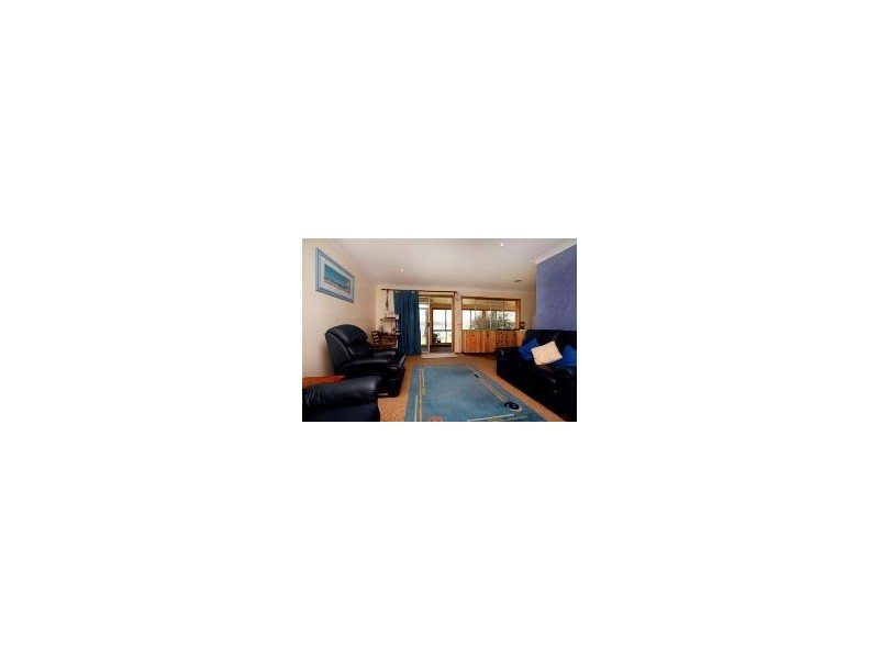 106 Kilaben Road, Kilaben Bay NSW 2283