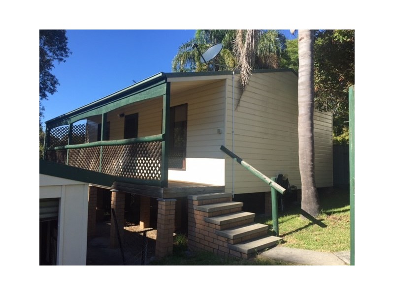 25a Sandra Street, Fennell Bay NSW 2283