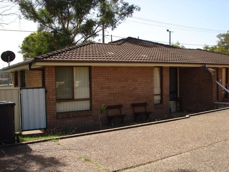 4/2a Cook Street, Toronto NSW 2283