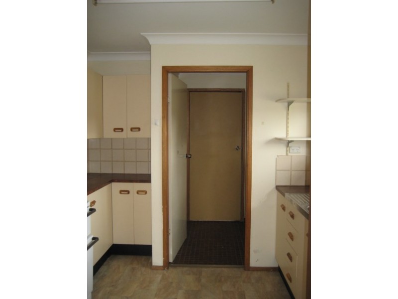 4/2a Cook Street, Toronto NSW 2283