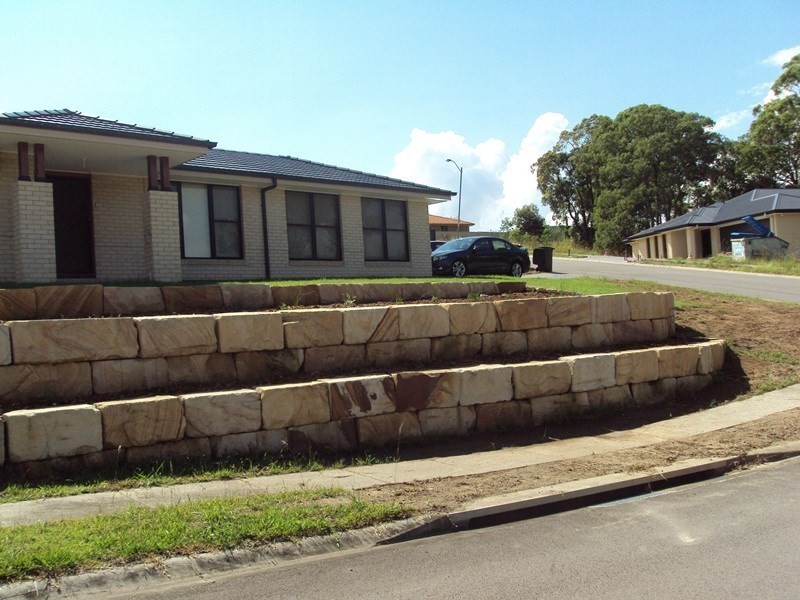 2 Pheasant Street, Toronto NSW 2283