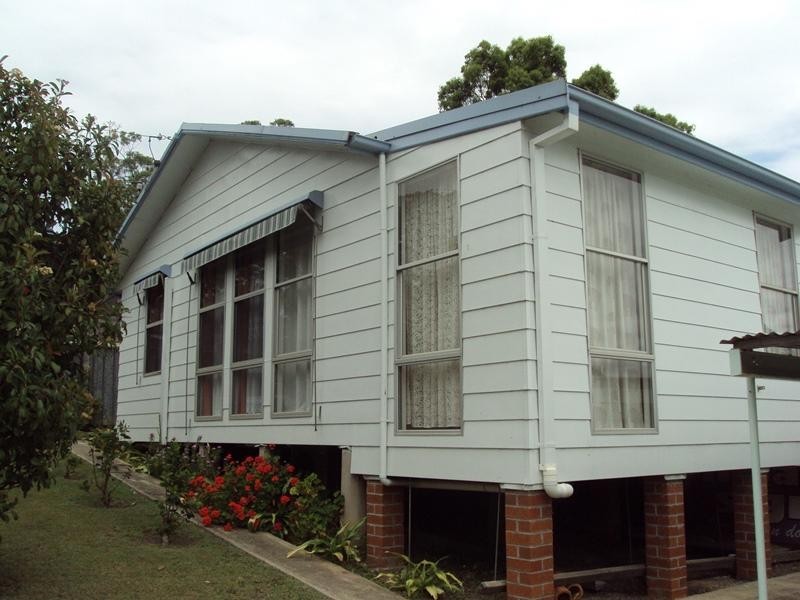 34 Park Parade, Booragul NSW 2284