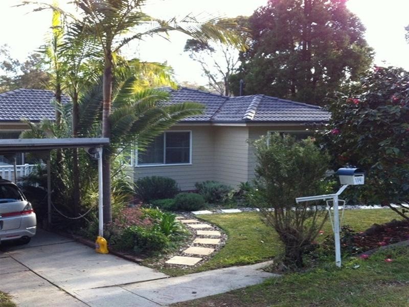 114 Excelsior Parade, Toronto NSW 2283