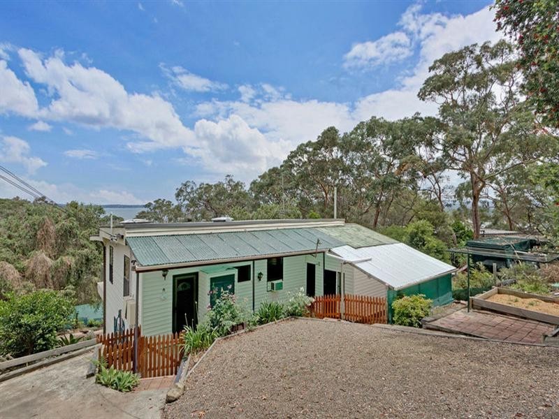 9 Sunset Close, Wangi Wangi NSW 2267
