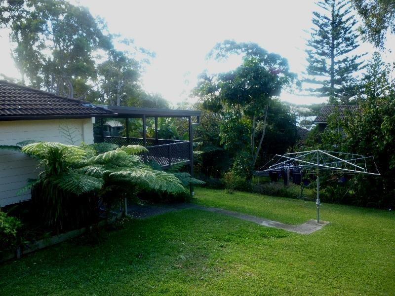 9 Sunlight Parade, Fishing Point NSW 2283