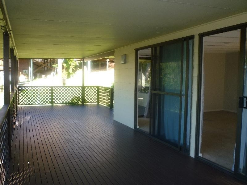 9 Sunlight Parade, Fishing Point NSW 2283