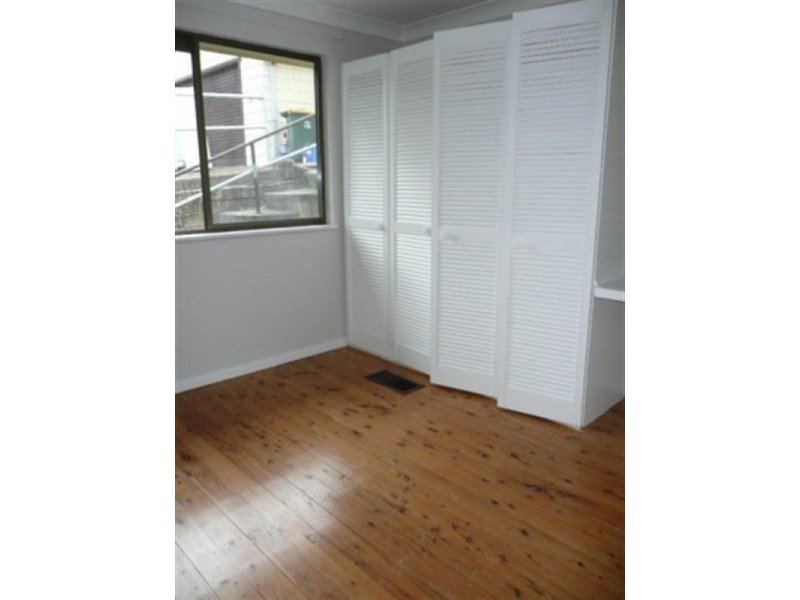 9 Sunlight Parade, Fishing Point NSW 2283